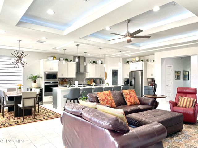 2382 ENCHANTED CROWN Lane, El Paso, TX 79911