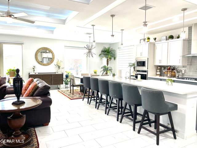 2382 ENCHANTED CROWN Lane, El Paso, TX 79911