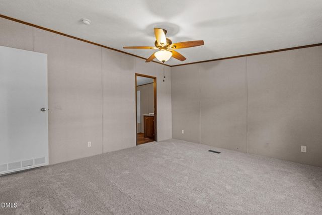 2800 Lobelia Road, Vass, NC 28394