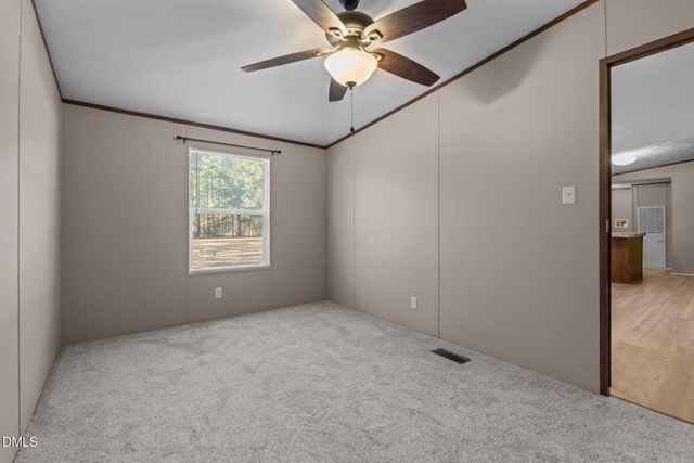 2800 Lobelia Road, Vass, NC 28394