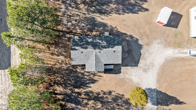 2800 Lobelia Road, Vass, NC 28394