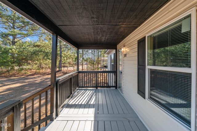 2800 Lobelia Road, Vass, NC 28394