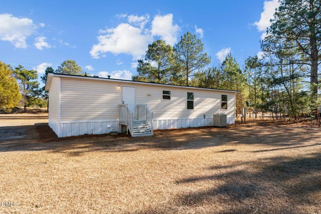 2800 Lobelia Road, Vass, NC 28394