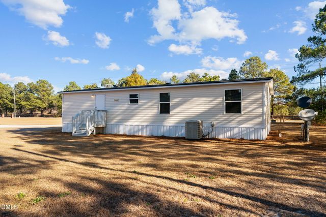 2800 Lobelia Road, Vass, NC 28394