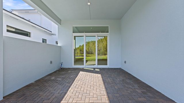 140 SE Via Tirso, Port St. Lucie, Port St Lucie, FL 34952