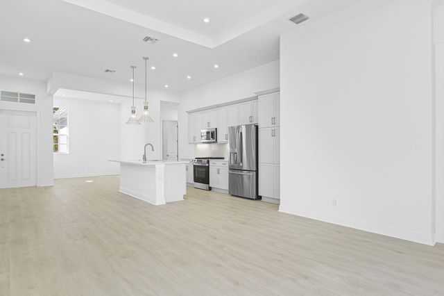 140 SE Via Tirso, Port St. Lucie, Port St Lucie, FL 34952