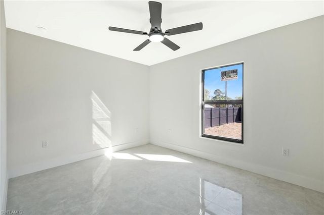 3411 27th ST SW, Lehigh Acres, FL 33976