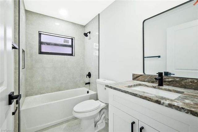 3411 27th ST SW, Lehigh Acres, FL 33976