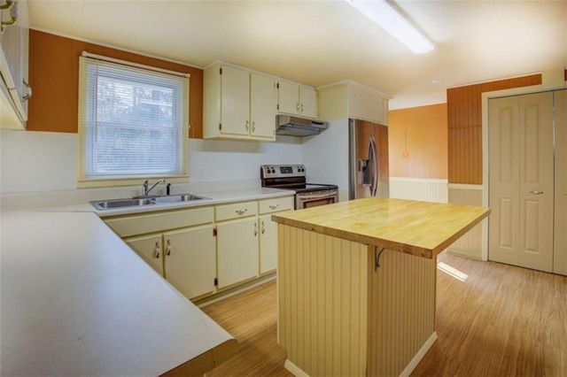 1622 Yarbrough Road, Conyers, GA 30012