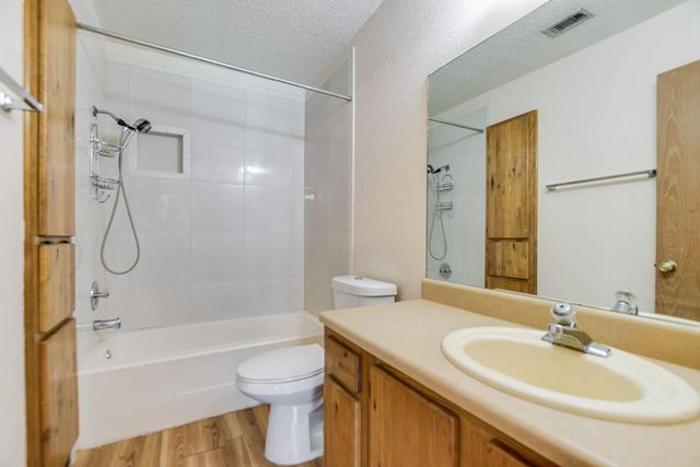 11948 Sunhillow BND A & B, Austin, TX 78758