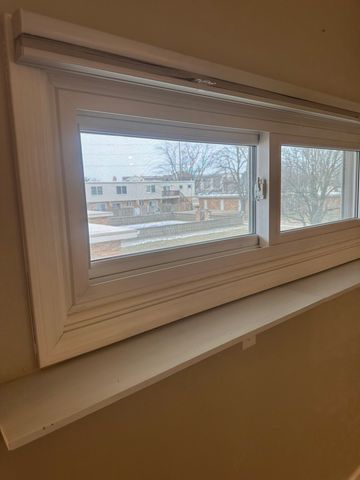 2211 Benjamin Lane, Bloomington, IL 61701