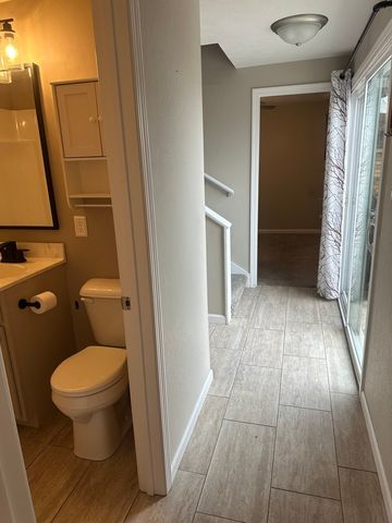 2211 Benjamin Lane, Bloomington, IL 61701