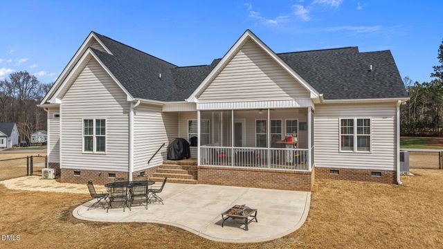 8772 Surrey Top Road, Bailey, NC 27807