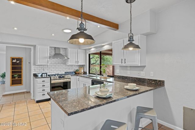 10231 E Discovery Drive, Tucson, AZ 85748