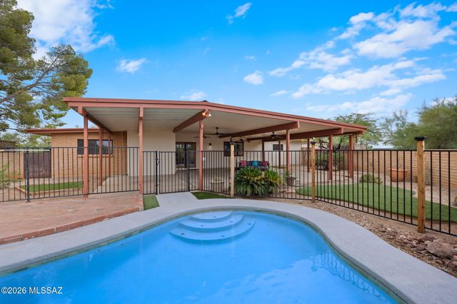 10231 E Discovery Drive, Tucson, AZ 85748