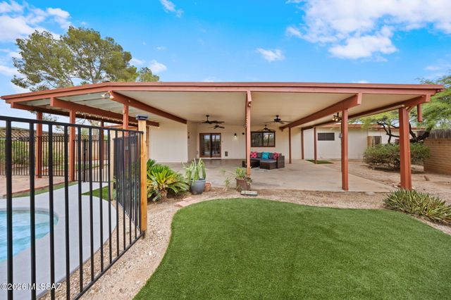 10231 E Discovery Drive, Tucson, AZ 85748