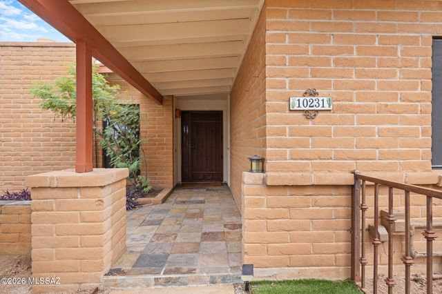 10231 E Discovery Drive, Tucson, AZ 85748