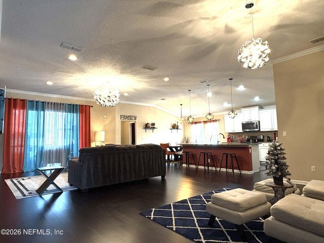 5427 PARKSIDE LAKES Drive, Jacksonville, FL 32257