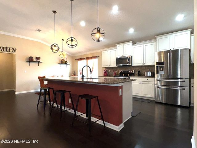 5427 PARKSIDE LAKES Drive, Jacksonville, FL 32257