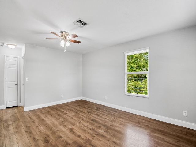 1325 17th Court SW, Vero Beach, FL 32962
