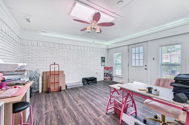 112 S Wood Avenue, Denison, TX 75020