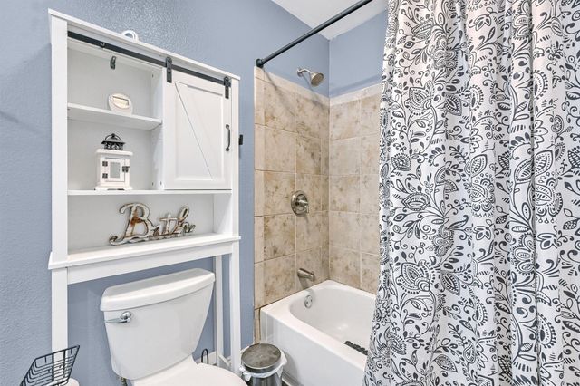 112 S Wood Avenue, Denison, TX 75020