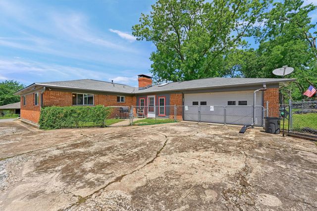 112 S Wood Avenue, Denison, TX 75020