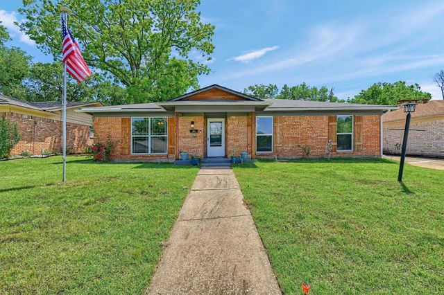112 S Wood Avenue, Denison, TX 75020
