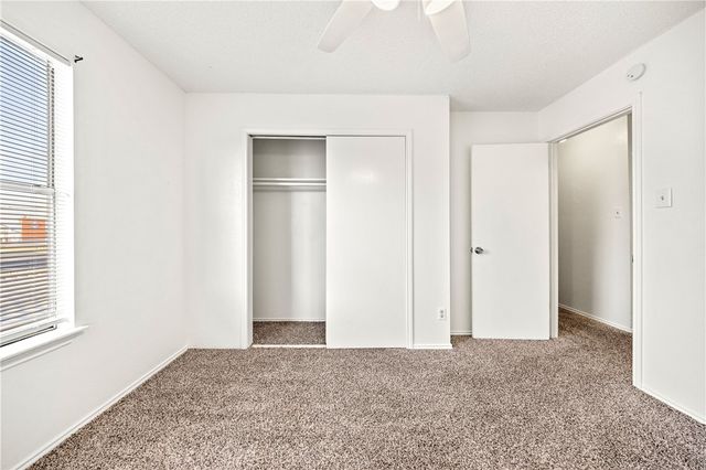 6702 Everhart H104, Corpus Christi, TX 78413