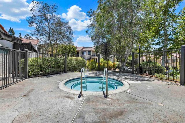 13211 Wimberly Sq. 285, San Diego, CA 92128