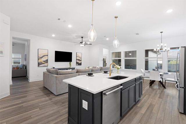 18526 Parkland Row Drive, Cypress, TX 77433