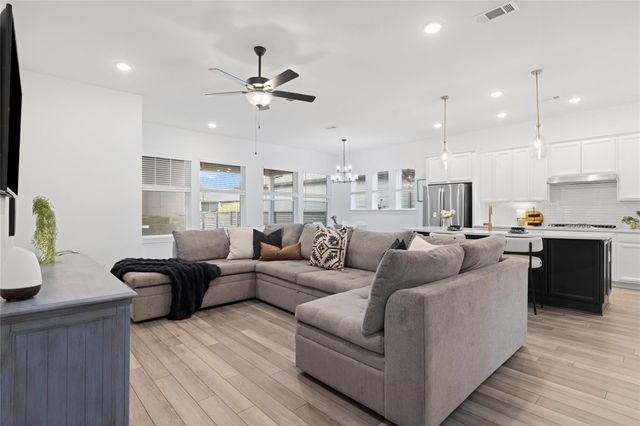 18526 Parkland Row Drive, Cypress, TX 77433