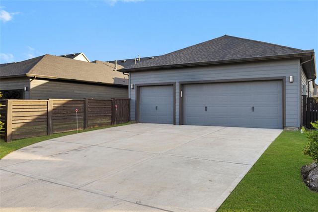 18526 Parkland Row Drive, Cypress, TX 77433