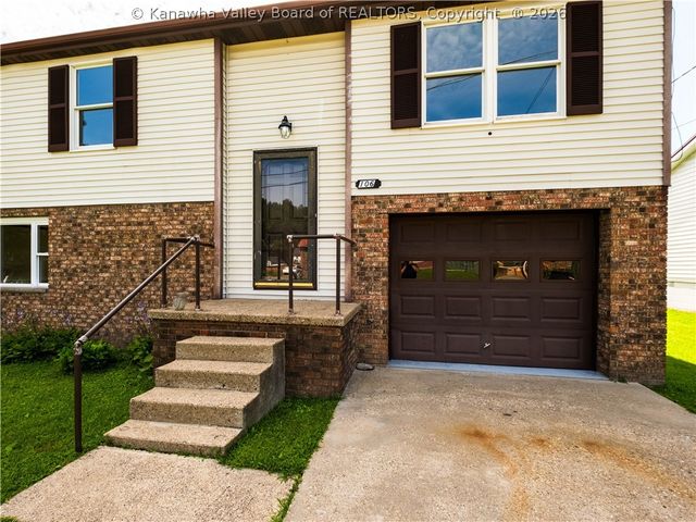 106 Pinehurst Drive, Tornado, WV 25202
