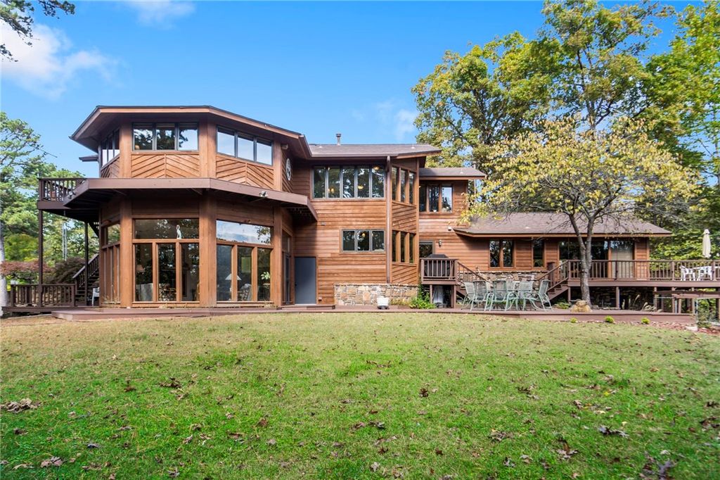 15703 Pleasant Ridge Road, Rogers, AR 72756