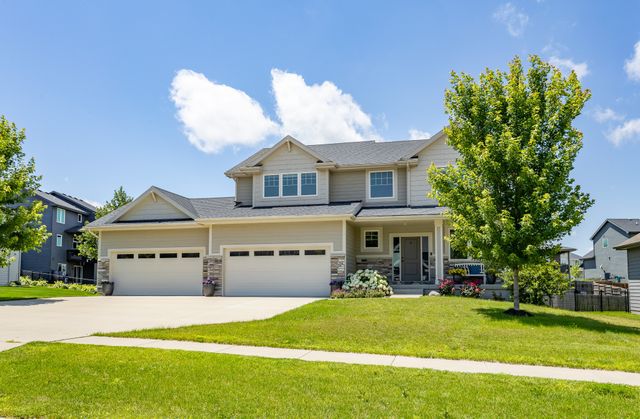 3626 NW 164th Street, Clive, IA 50325
