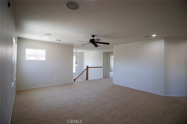 702 Suncup Circle, Hemet, CA 92543