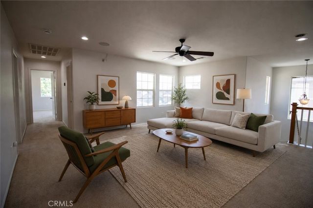 702 Suncup Circle, Hemet, CA 92543