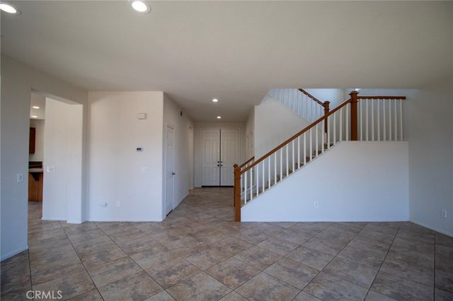 702 Suncup Circle, Hemet, CA 92543