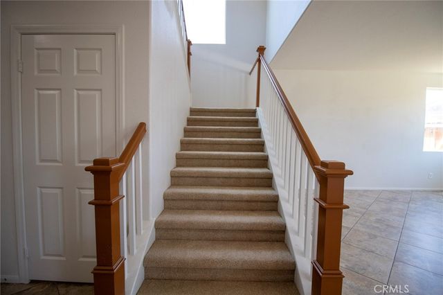702 Suncup Circle, Hemet, CA 92543