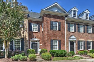 8216 Indigo Row, Charlotte, NC 28277