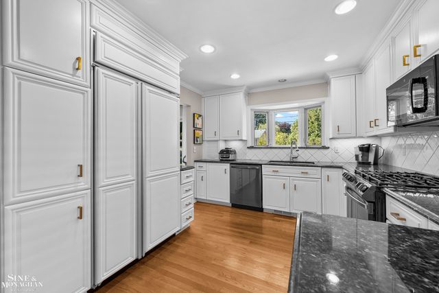 23276 Robert John Street, Saint Clair Shores, MI 48080