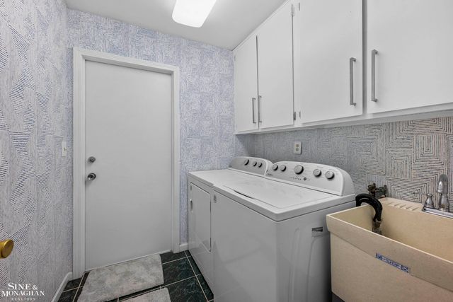 23276 Robert John Street, Saint Clair Shores, MI 48080