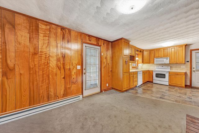 5033 McNeil Mill RD, Rocky Mount, VA 24151