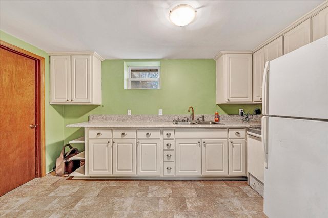 5033 McNeil Mill RD, Rocky Mount, VA 24151