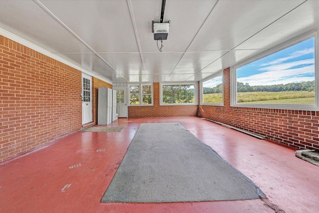 5033 McNeil Mill RD, Rocky Mount, VA 24151