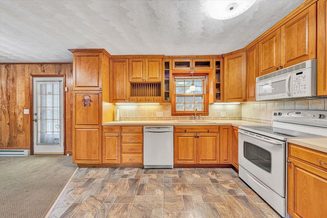 5033 McNeil Mill RD, Rocky Mount, VA 24151