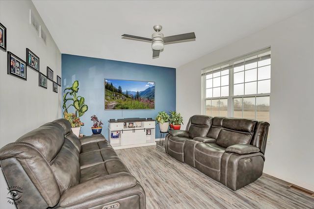 15101 W Quincy Way, Manhattan, IL 60442