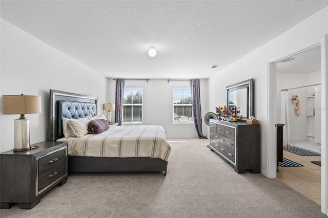 9646 TRONCAIS CIRCLE, Thonotosassa, FL 33592