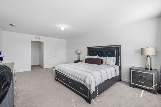 9646 TRONCAIS CIRCLE, Thonotosassa, FL 33592